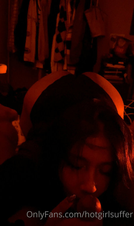 hotgirlsuffer xxx model img