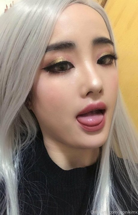 joonikimx nude model pictures