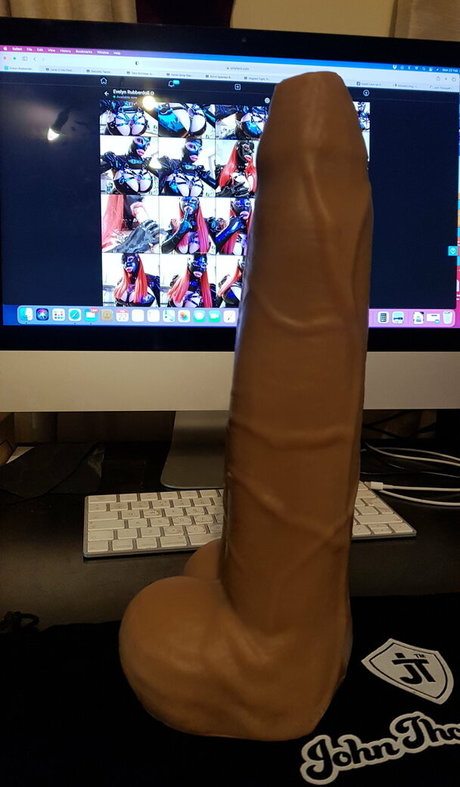 evelyndoll beautiful pornstar images