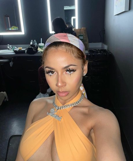 Mariah The Scientist star top galleries
