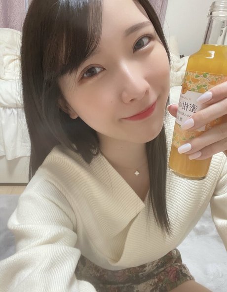 Hikaru Miyanishi naked actress picture
