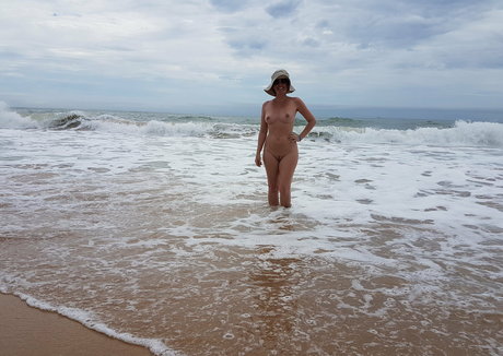 carinamoreschi sex actress photo