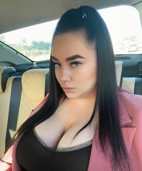 Julia Missi star erotic gallery