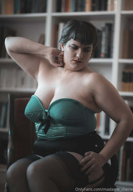madame cherie pretty star photos