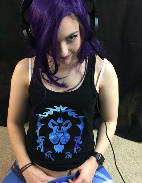 big tits nerd onlyfans nude image