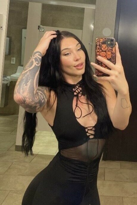 Youcancallmewenny porn actress gallery
