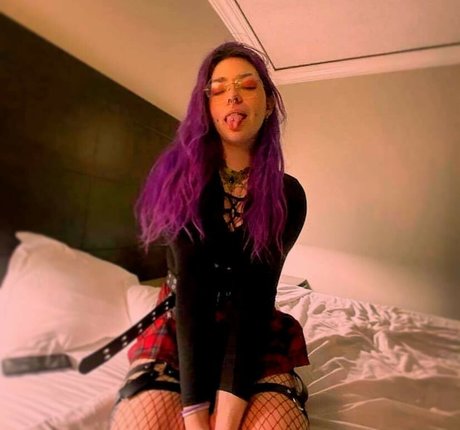 Asstronaut42 erotic actress images