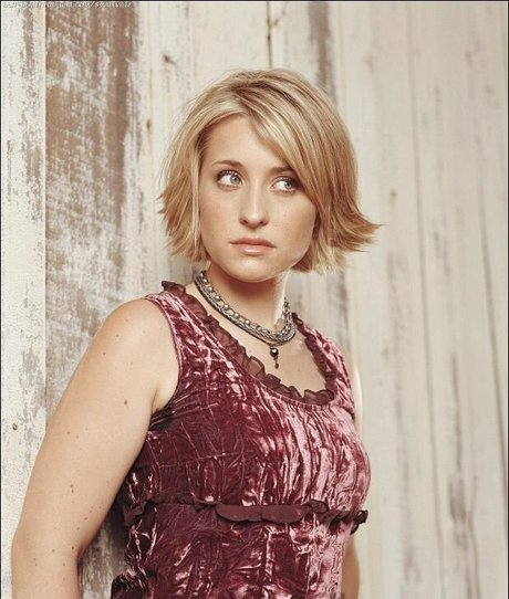 Allison Mack xxx actress photos