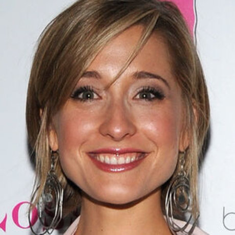 Allison Mack model xxx pic