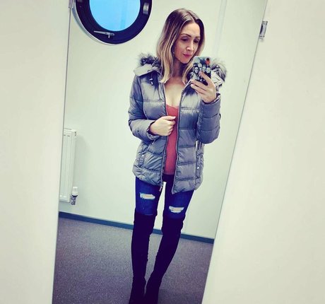 Lucy Jo Hudson erotic star photos