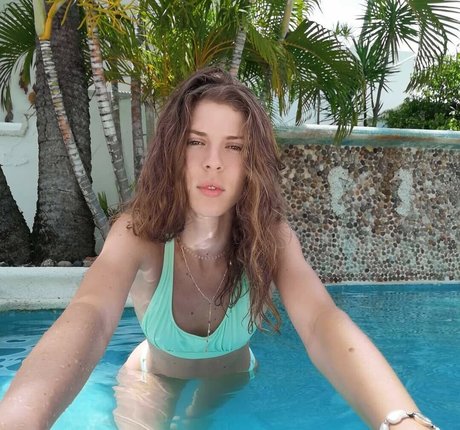Bianca Dantas star galleries