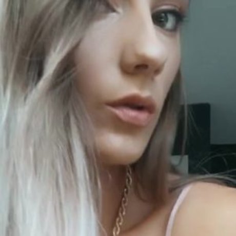 Ellyserose naked model photo