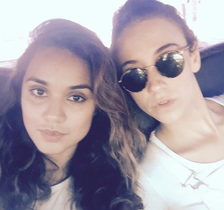 Summer Bishil xxx actress photo