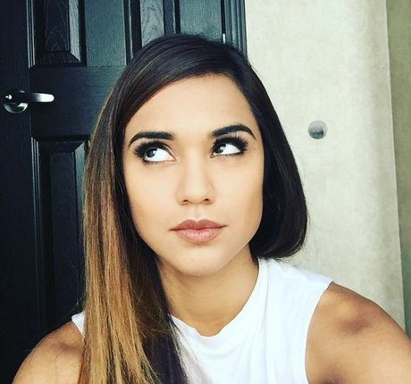 Summer Bishil top actress gallery