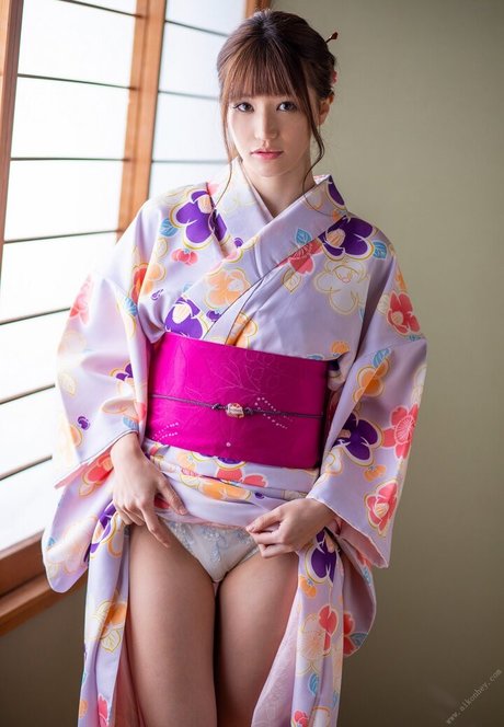 Shoko Takahashi model free picture