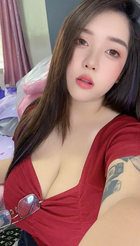 cute shemale onlyfans free porn photo