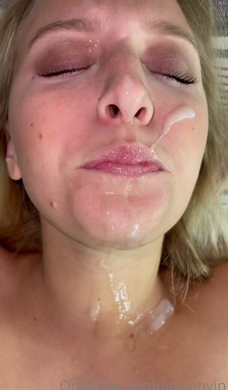 Blondebarbie18 nudes star pictures