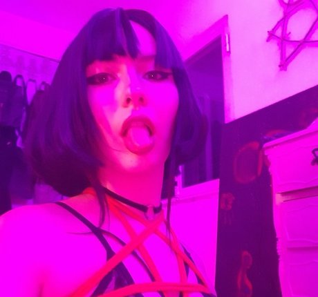 Chilli chibi porn model photos