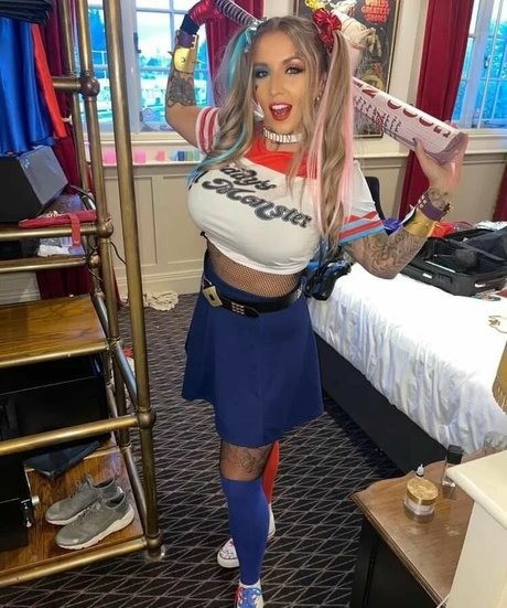 Whispah gaming nude pornstar images
