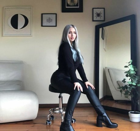 asian findom onlyfans art nude pictures