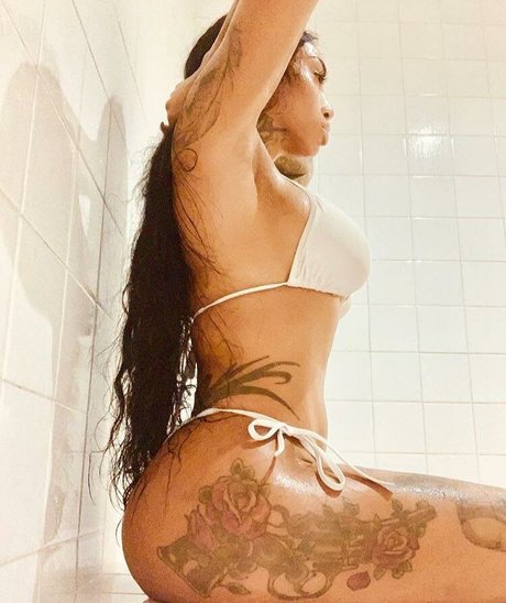 flyyytattedsky free actress img