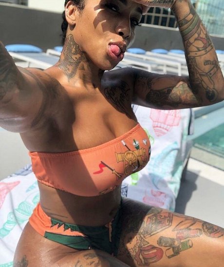 flyyytattedsky nudes actress photos