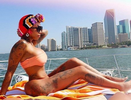 flyyytattedsky porn actress images