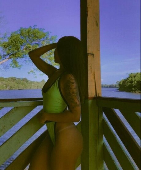 Samira Ferreira nice star pictures
