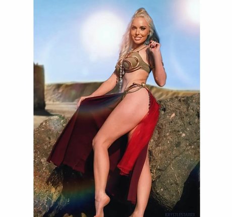 Krystle Starr nudes pornstar images