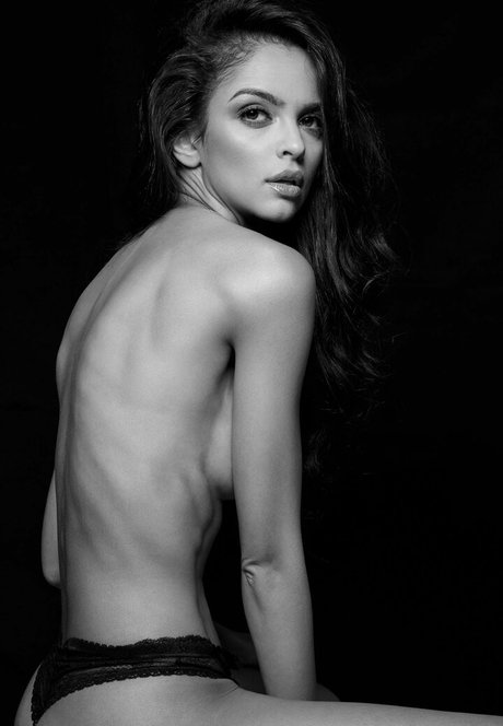 Klaudia El Dursi high quality star pics