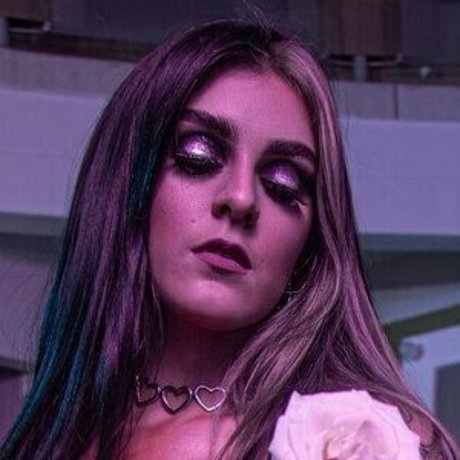 Lissana Scott pornstar naked photo