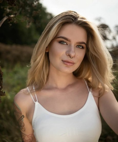 Iris A pornstar hot picture