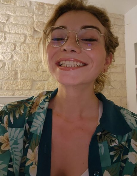 Emma littleTs pornstar naked images