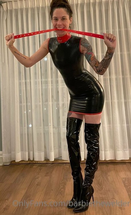 BarbieTheWelder star erotic pictures