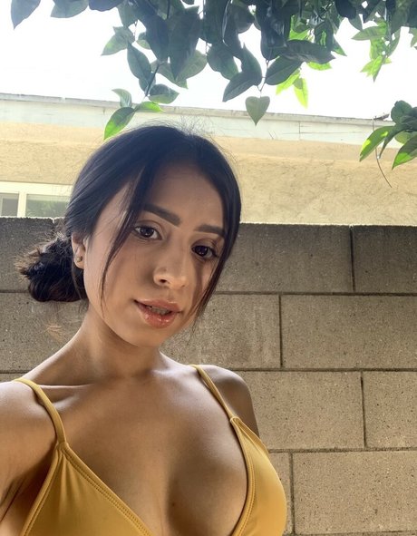 Unique Palacios naked model pics