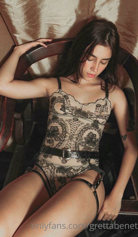 grettabenet top profile image