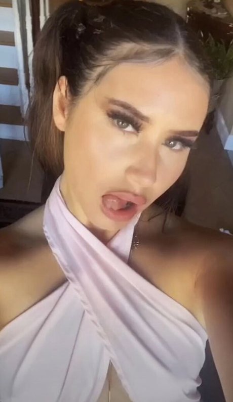 gabriellaaruiz best model photo