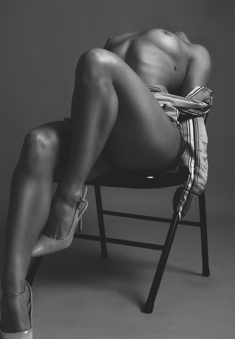 Misswatersvip naked star pictures
