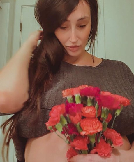 Shea Sweetness model adult picture