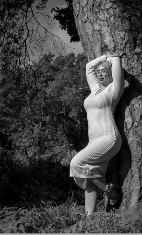 GailScott star naked photos