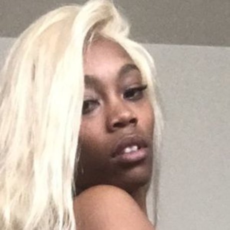IvyTheCharacter model porn archive