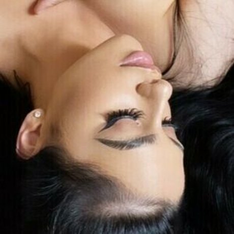 DevKimberly sexy model picture