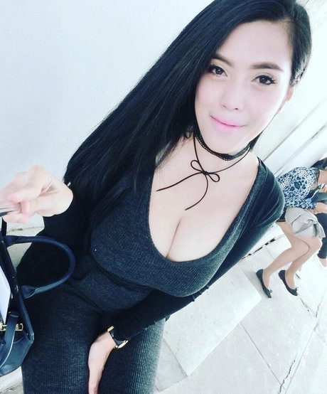Aungsumalyn model sex pics