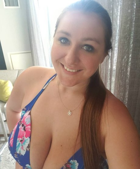 Caityy Cakesss pornstar hd pic