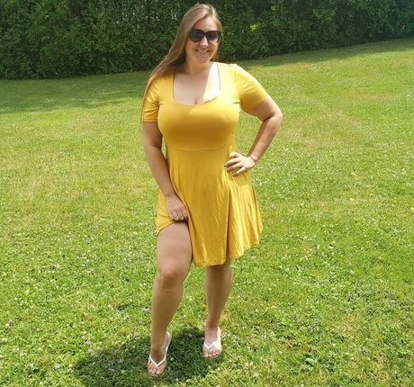 Caityy Cakesss model perfect images