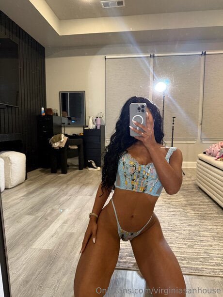 FitBabeXOXO porn star archive