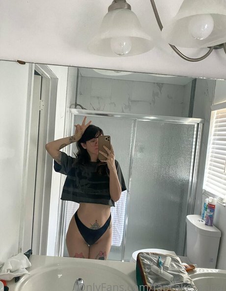 Fapcake Senpai model erotic gallery