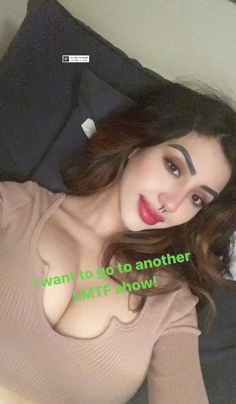 Alexandra Nicole pretty star picture