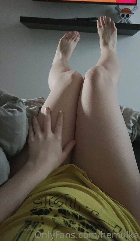 Hemulka Xutebow naked actress pictures