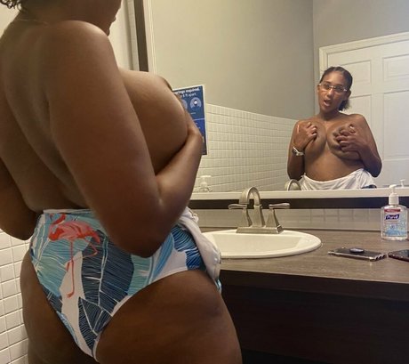 Suly porn actress pics